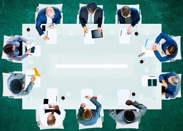 Gente de negocios trabajando en oficina —  Fotos de Stock