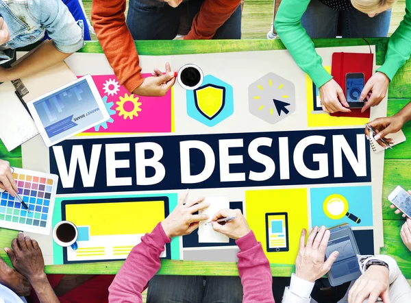 Grupo de Diversidade Pessoas e Web Design — Fotografia de Stock
