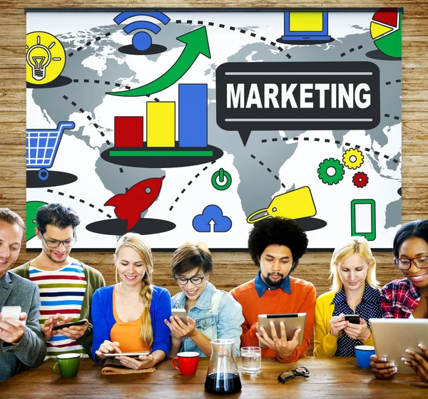 Gruppe von Diversity People und Marketing-Strategie — Stockfoto