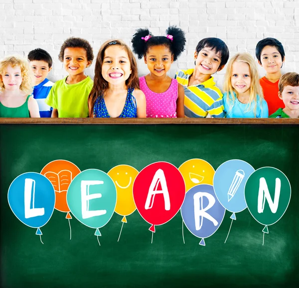 Cute diverse kids smiling — Stock Photo, Image