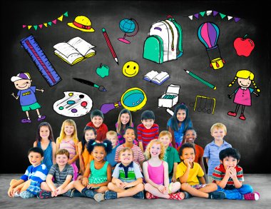 sevimli gülümseyen çocuklar