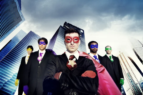 Uomini d'affari in costumi da supereroe — Foto Stock