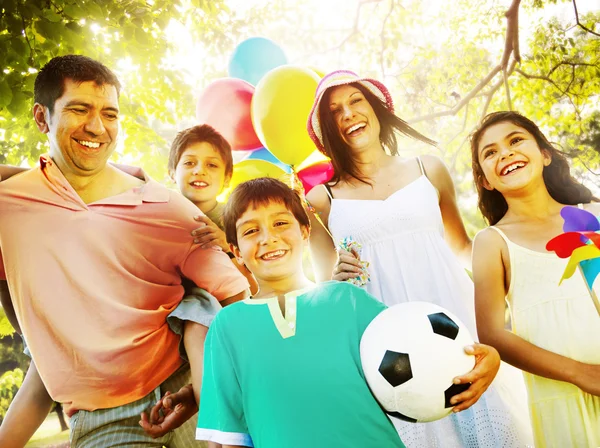 Familienglück Elternurlaub — Stockfoto