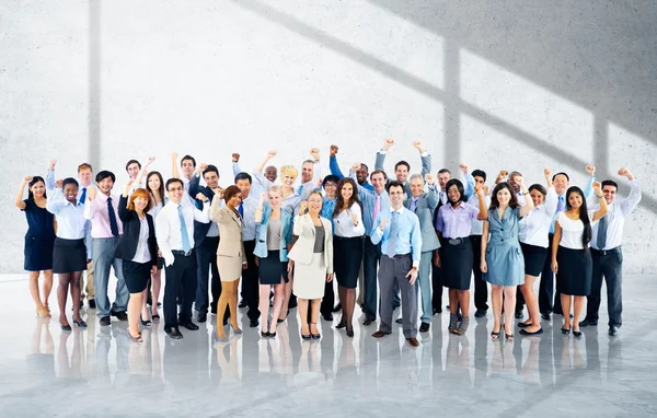 Lavoratori in piedi insieme — Foto Stock