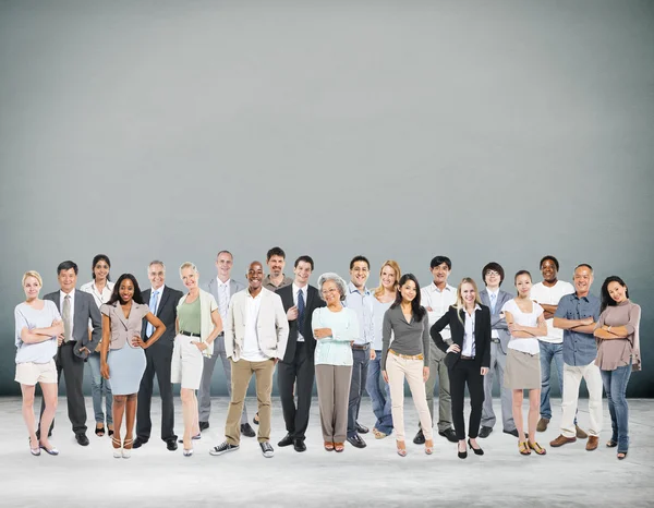 Diversiteit mensen permanent samen — Stockfoto