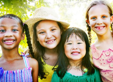 Çocuklar dostluk, mutluluk kavramı