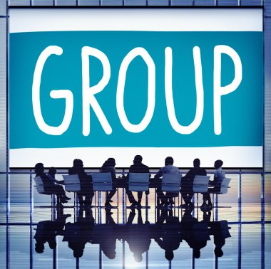 Ofiste çalışan iş adamları