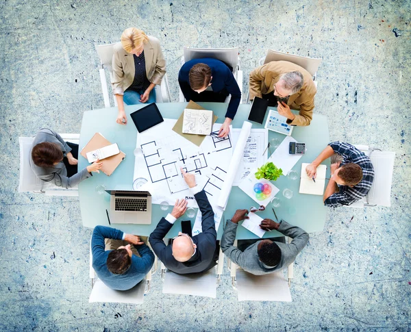 Arquitetos e engenheiros em reunião — Fotografia de Stock