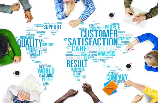 Geschäftsleute und Qualität des Dienstleistungskonzepts — Stockfoto