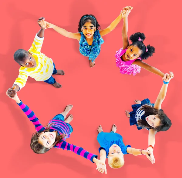 Children standing in circle — Stock Photo, Image