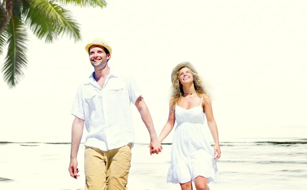 新婚旅行の夏のビーチのデート コンセプト — ストック写真
