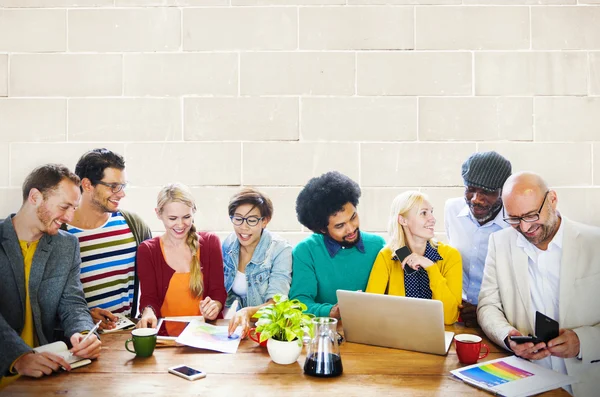 Diversidade Pessoas Brainstorming Conceito — Fotografia de Stock