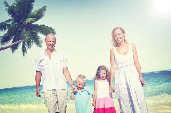 Felicidad familiar, Concepto de vacaciones — Foto de Stock