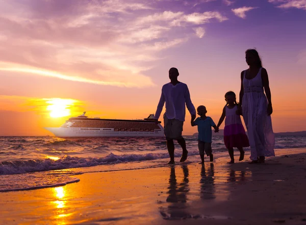 Familj lycka, Holiday koncept — Stockfoto
