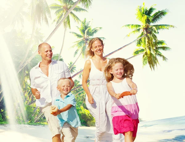 Familienglück, Urlaubskonzept — Stockfoto