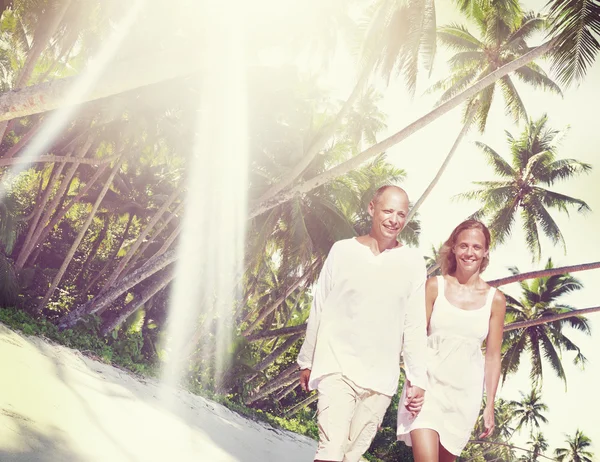 Paar Love Island Concept — Stockfoto