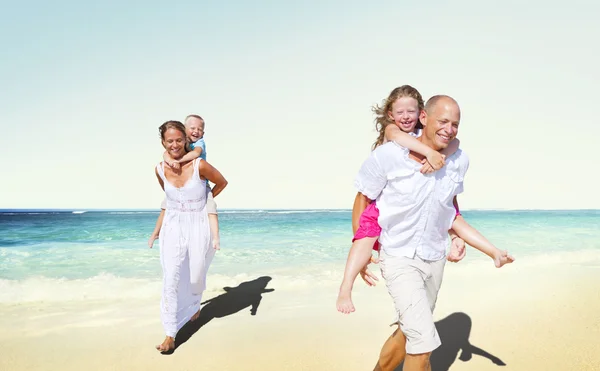 Aile Plajı, yaz konsepti — Stok fotoğraf
