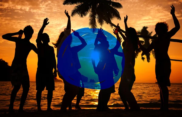 Boldog baráti beach party — Stock Fotó