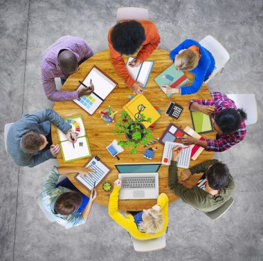 Kavram toplantıda işadamları