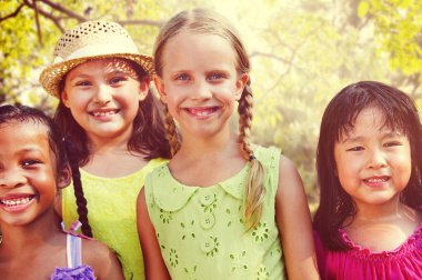 Çocuklar dostluk, mutluluk kavramı