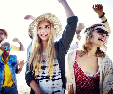 Arkadaşlar Kumsal Partisi, mutluluk kavramı