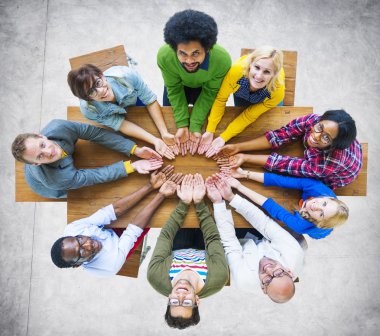 Çeşitlilik insanların sadaka kavramı