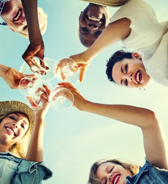 Dostluk yaz kutlama kavramı