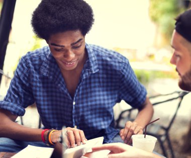 Beyin fırtınası ve kavram okuma tartışma arkadaşlar