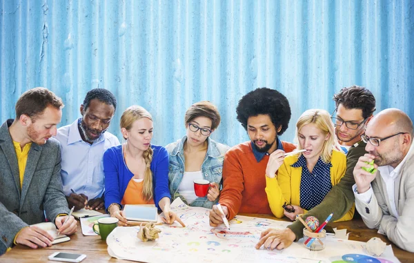 Lluvia de ideas Comunicación Trabajo en equipo Concepto — Foto de Stock