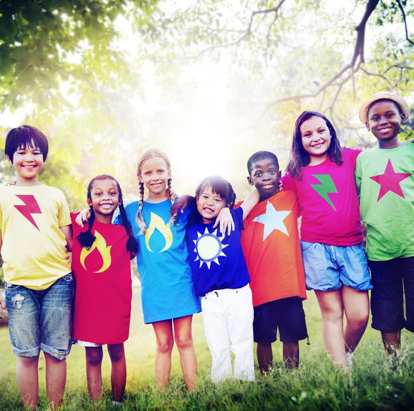 Crianças amizade e união — Fotografia de Stock