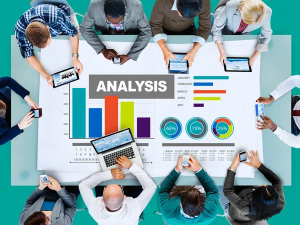 Análisis Concepto de información de datos —  Fotos de Stock