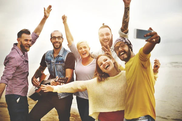 Vänner vänskap semester koncept — Stockfoto