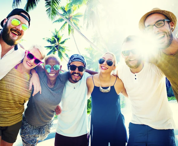 Concepto de vacaciones de amistad — Foto de Stock