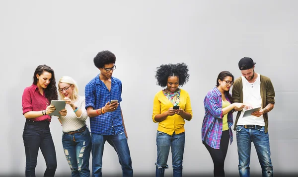 Arkadaşları ya da öğrenciler ilişki kavramı