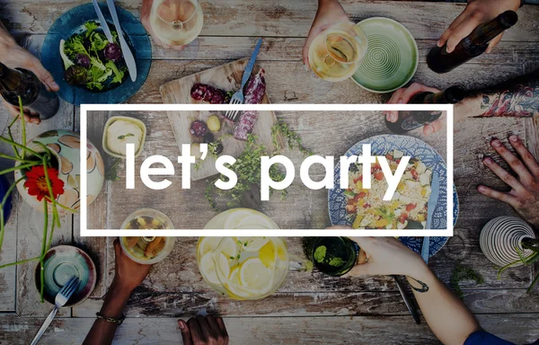 Låter Party Text, mat, drycker koncept — Stockfoto