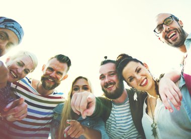 Arkadaşları ve beraberlik kavramı