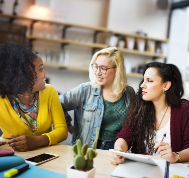 Proje için ekip çalışması kavramı toplantı arkadaşlar