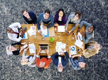 Kurumsal tartışma sahip iş adamları