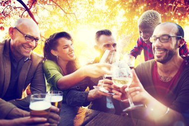 Tüyler ürpertici, beraberlik kavramı arkadaşlar