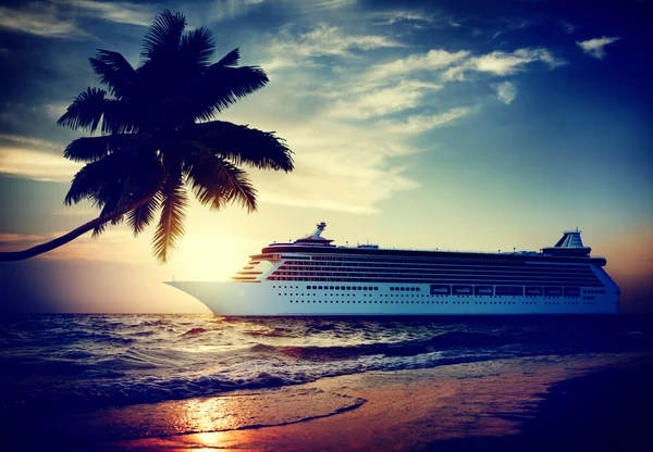 Yacht Cruise Ship at Sea — Stock Photo, Image