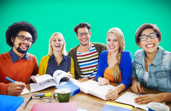 Grupo de personas de la diversidad Concepto de lluvia de ideas — Foto de Stock