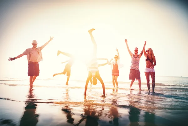 Přátelství a svoboda na letní Beach koncept — Stock fotografie