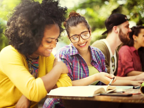 Grupo de personas que trabajan juntas Concepto —  Fotos de Stock