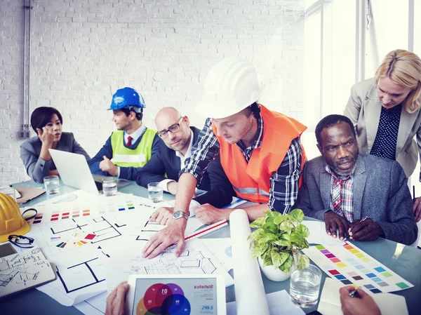 Construção Trabalhador Brainstorming Projeto — Fotografia de Stock