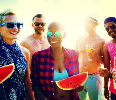 Beach Party kavramı kişi farklı grup