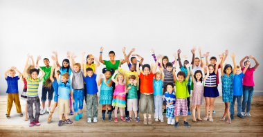 sevimli gülümseyen çocuklar