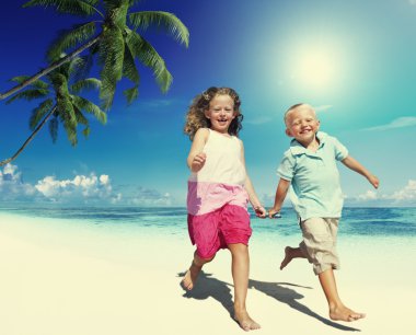 Kız ve erkek kardeşim Beach kavramı