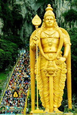 Lord Muruga heykelinin Batu mağaraları