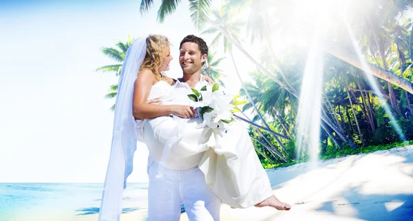 Conceito de casamento de praia de casal — Fotografia de Stock