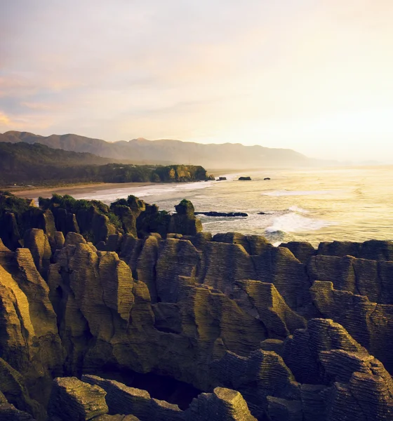 Rochers de crêpes en Nouvelle-Zélande — Photo